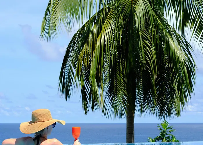 Palm Royal * Port Glaud