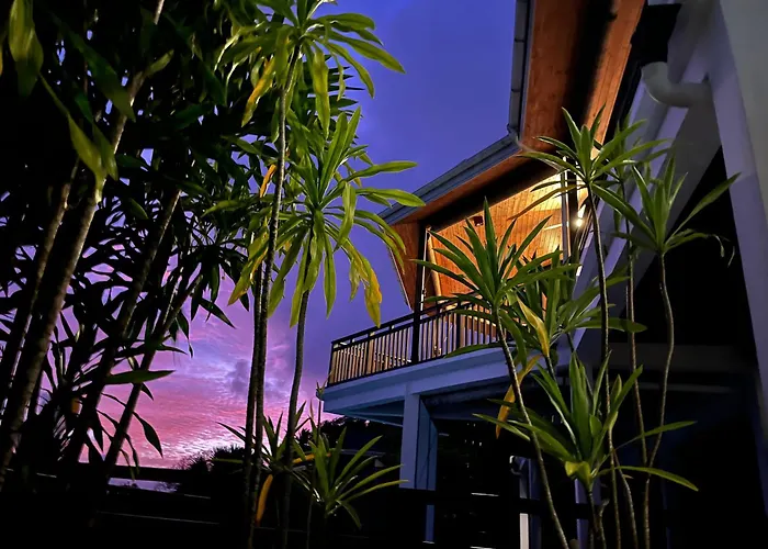 Palm Royal * Port Glaud